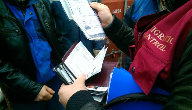 Помог гастарбайтеру – заплати полмиллиона