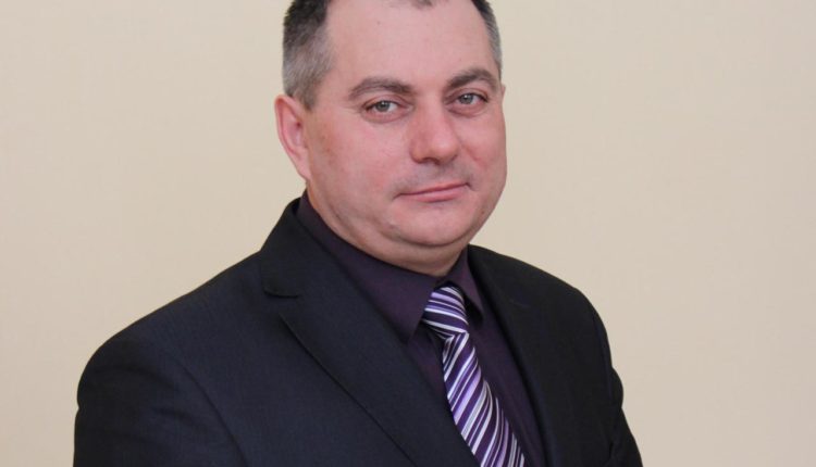 Глава южноуральского муниципалитета после допроса заперся в кабинете