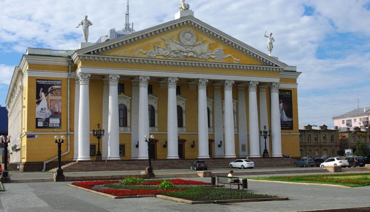 Челябинский театр не обошла коррупция